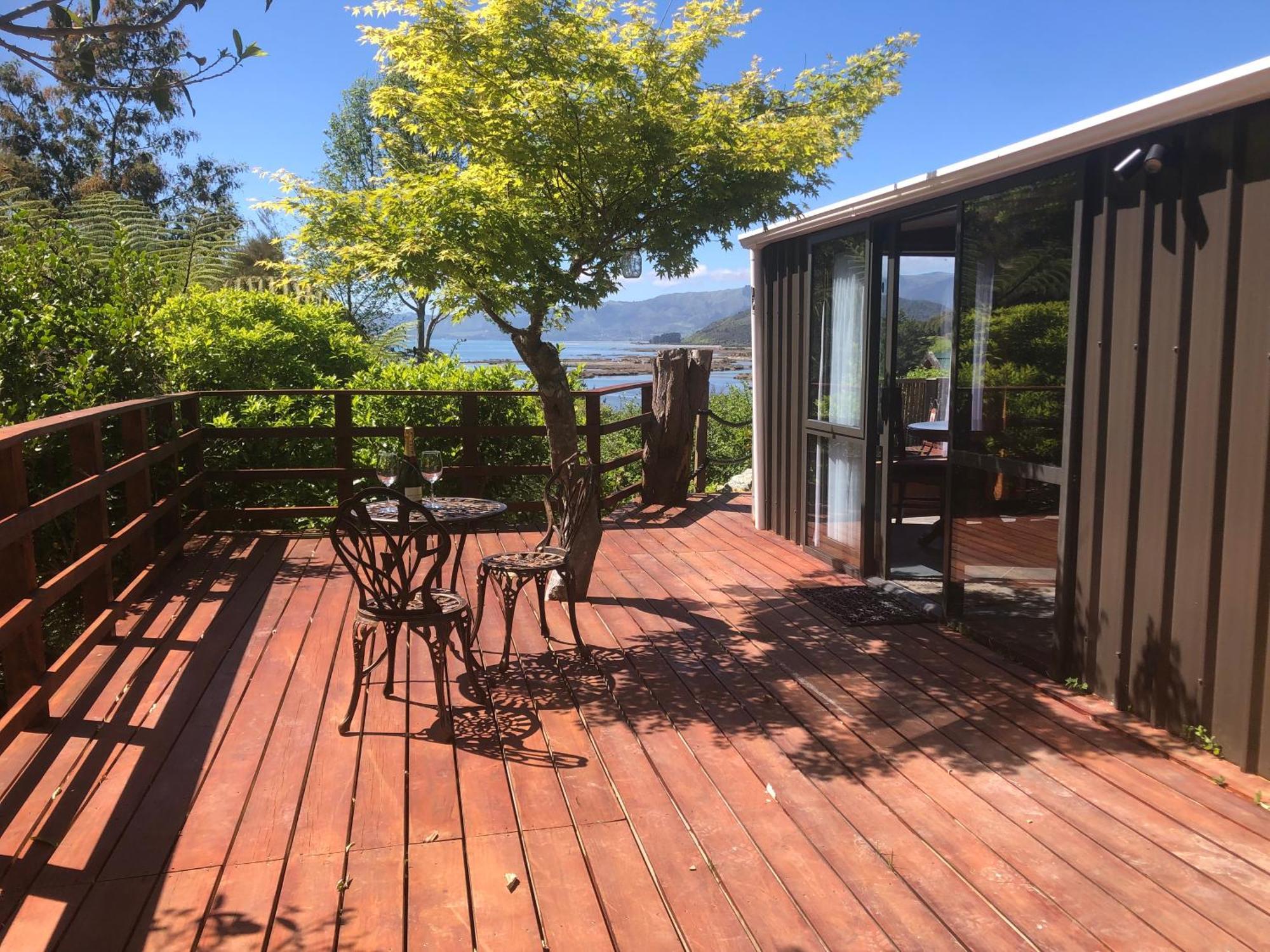 Heron Hideaway At First Light Rangihaeata Retreat 外观 照片